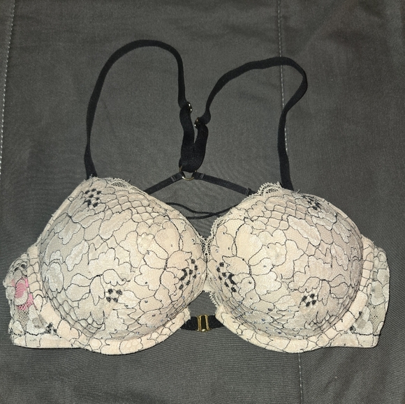 La Senza - Front Close Push-Up Bra - Picture 1 of 4